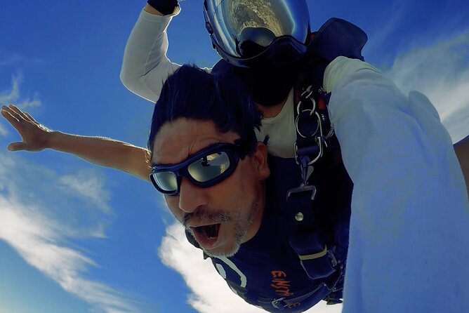 Tandem Skydive in Puerto Vallarta With Beach Landing - Who Should Book This Tandem Skydive (and Who Might Rethink It)