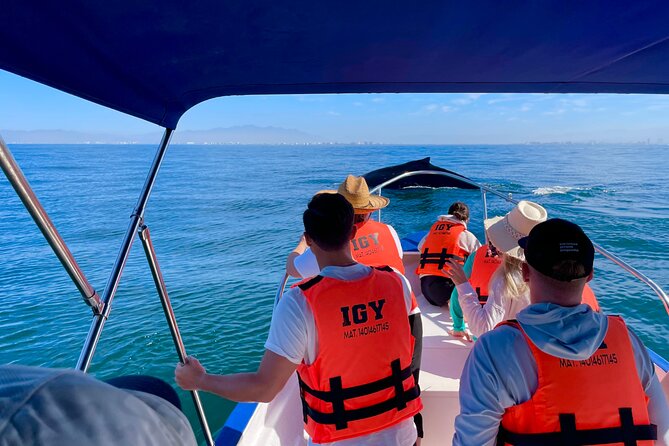 Whale Watching and Los Arcos 5 Islands Adventure - Los Arcos de Mismaloya: the arches, caves, and the natural aquarium feel