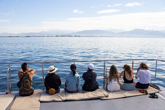 Whale Watching Cruise In Puerto Vallarta & Nuevo Vallarta - Stop 1: Bay of Banderas and the real whale-spotting rhythm